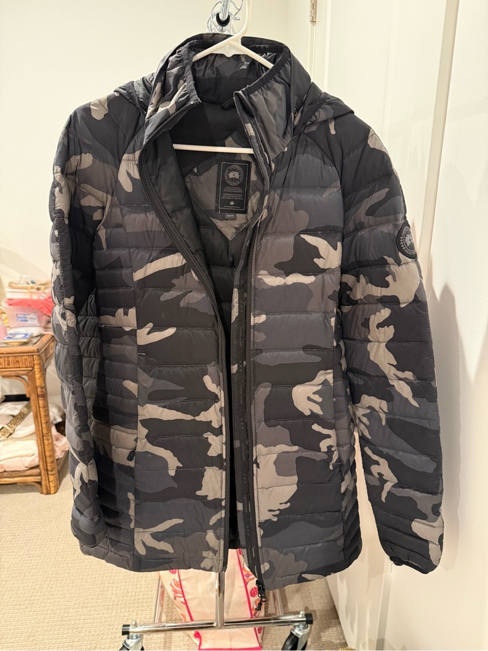 Canada Goose Women's Camouflage Puffer Jacket - Black & Gray